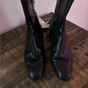 Black Textured Women's Boots